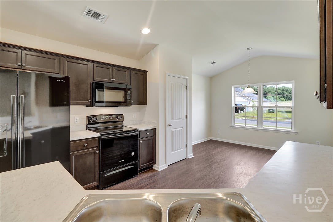 213 Willis Way – photo 3
