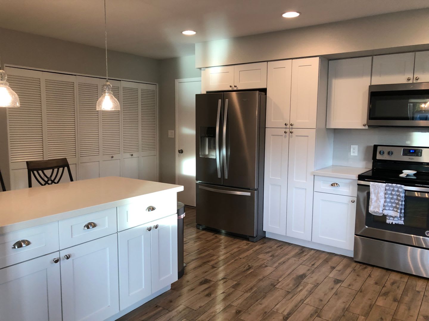 Updated Home With Lake Views In Leisure World A 45 Active Adult Resort Community Available May Through October 2026 Then April 2027 – photo 5