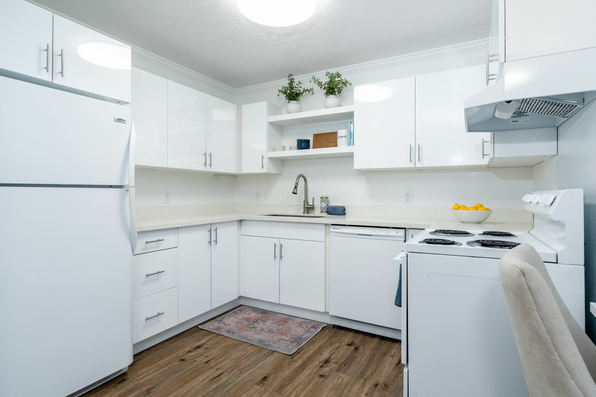 Cambridge Apartments – photo 1