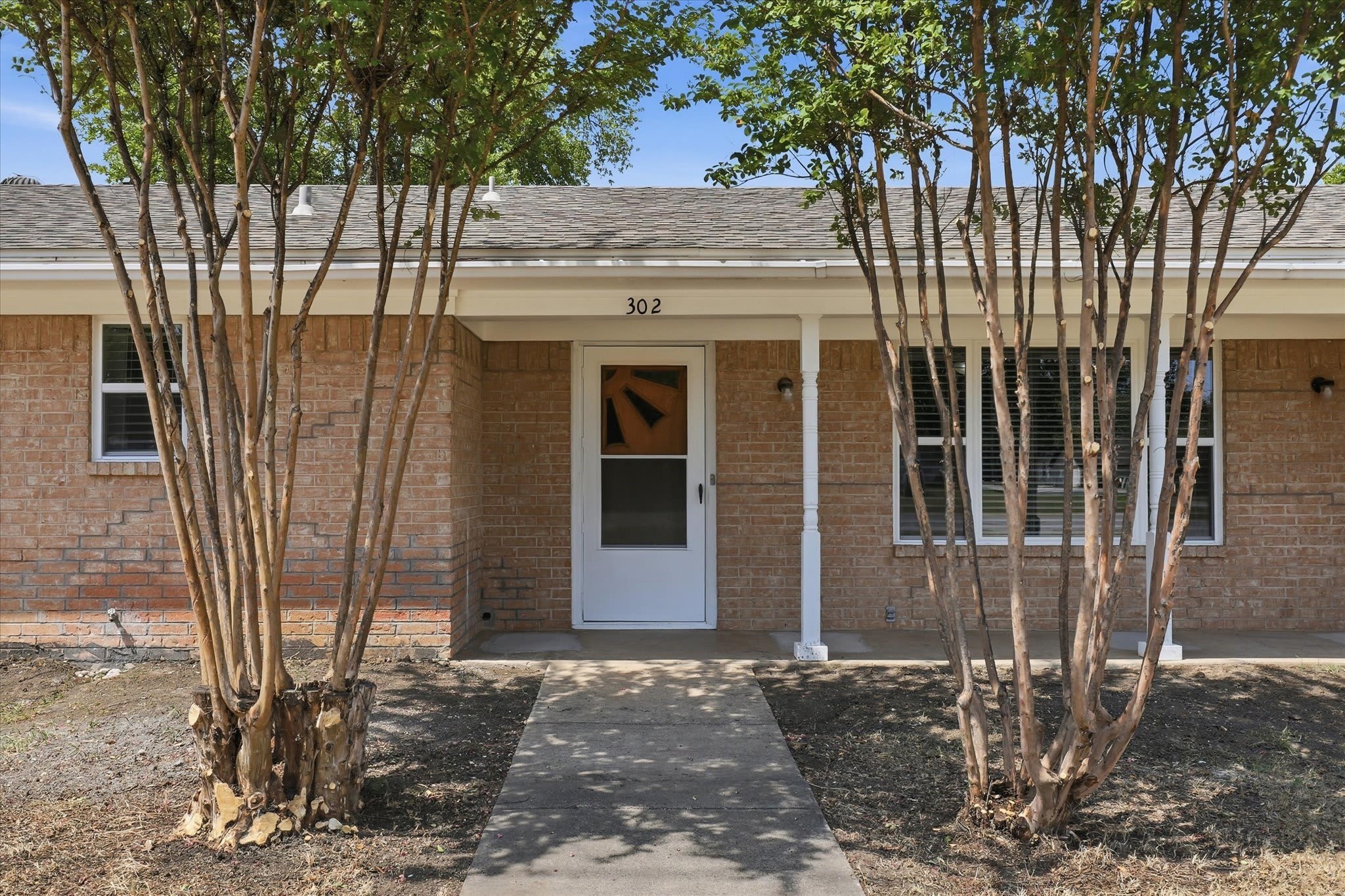 302 W 4Th Street – photo 4