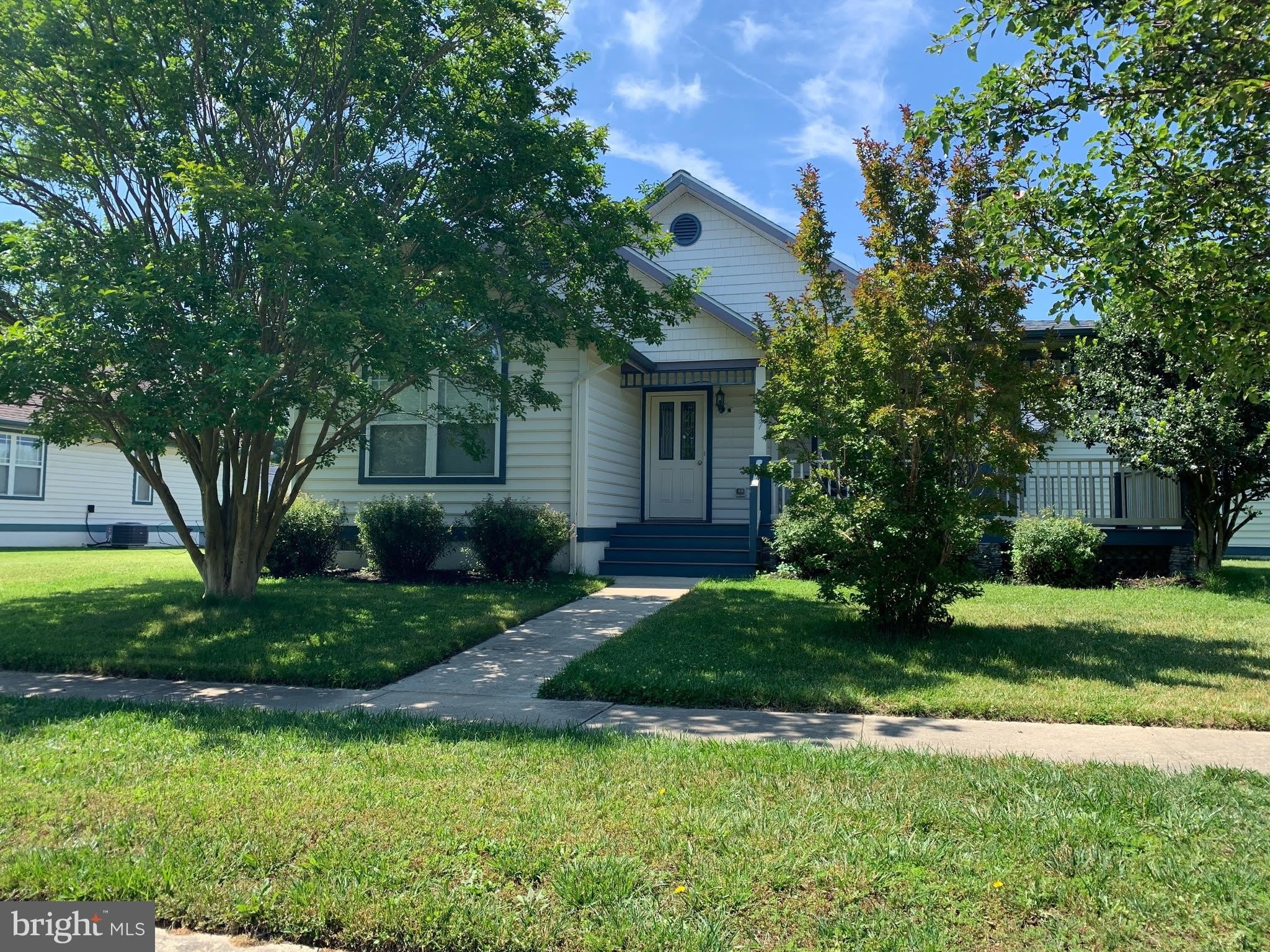33697 ASHLAND Drive – photo 1