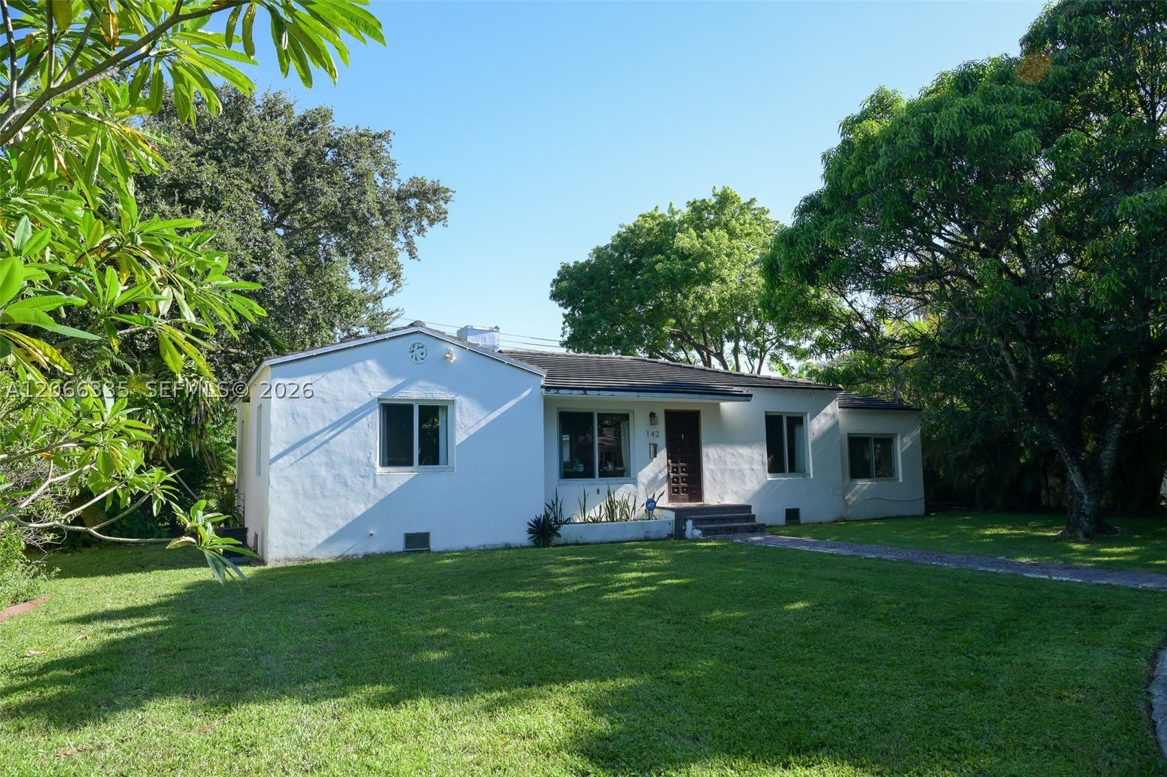 142 NW 98th St – photo 4