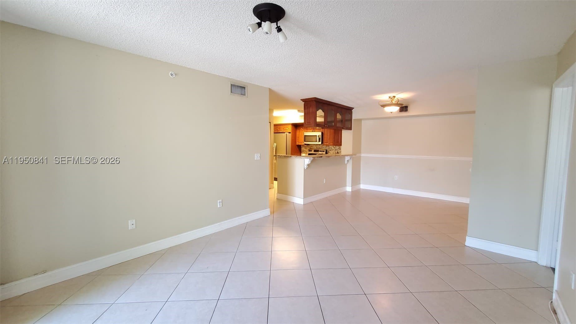 577 SW 111th Ln – photo 3