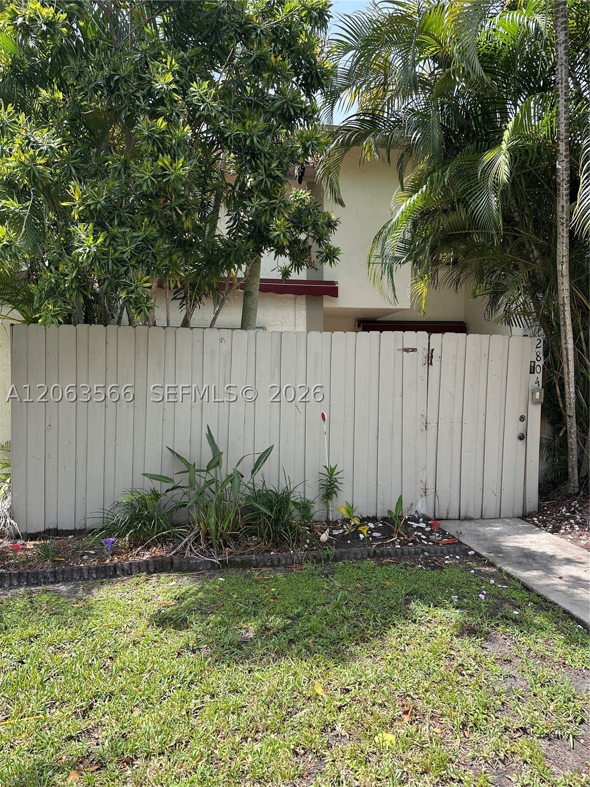 3032 S Oakland Forest Dr – photo 1