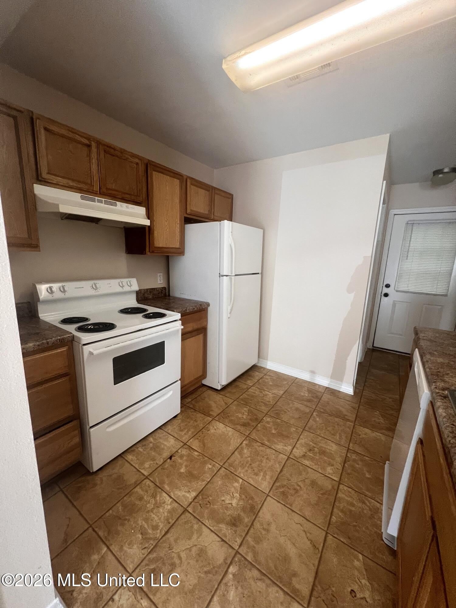 1334 Foxwood Place – photo 4
