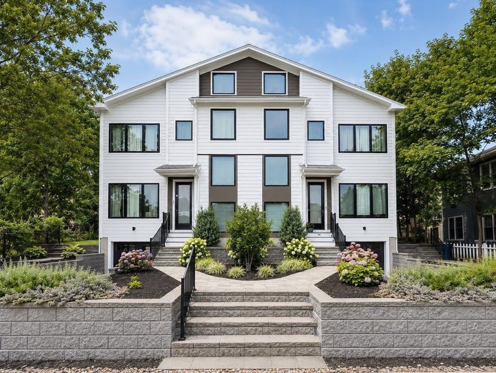 99 West St – photo 1