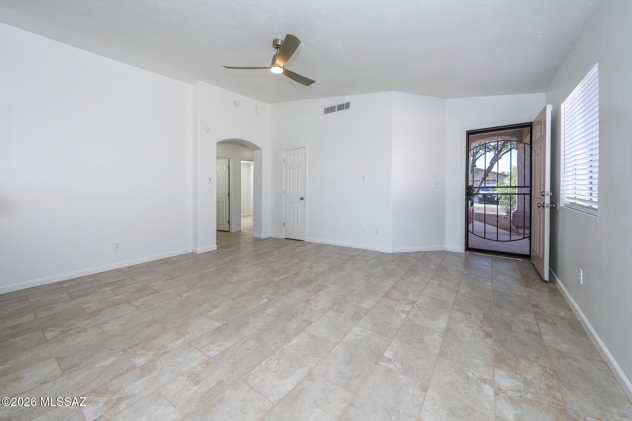 8873 E Rose Tree Drive – photo 3