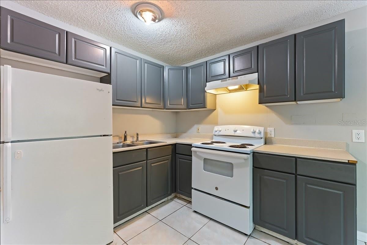 6345 Newtown Circle – photo 4