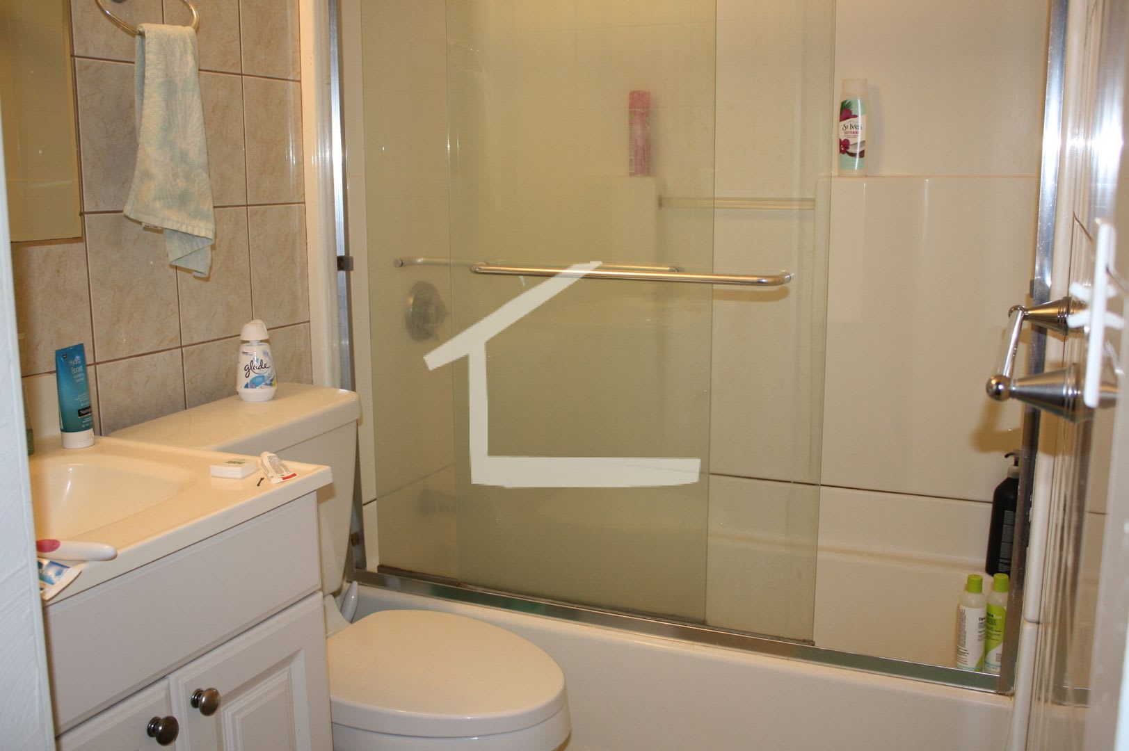 Charming 4 Bedroom – photo 3