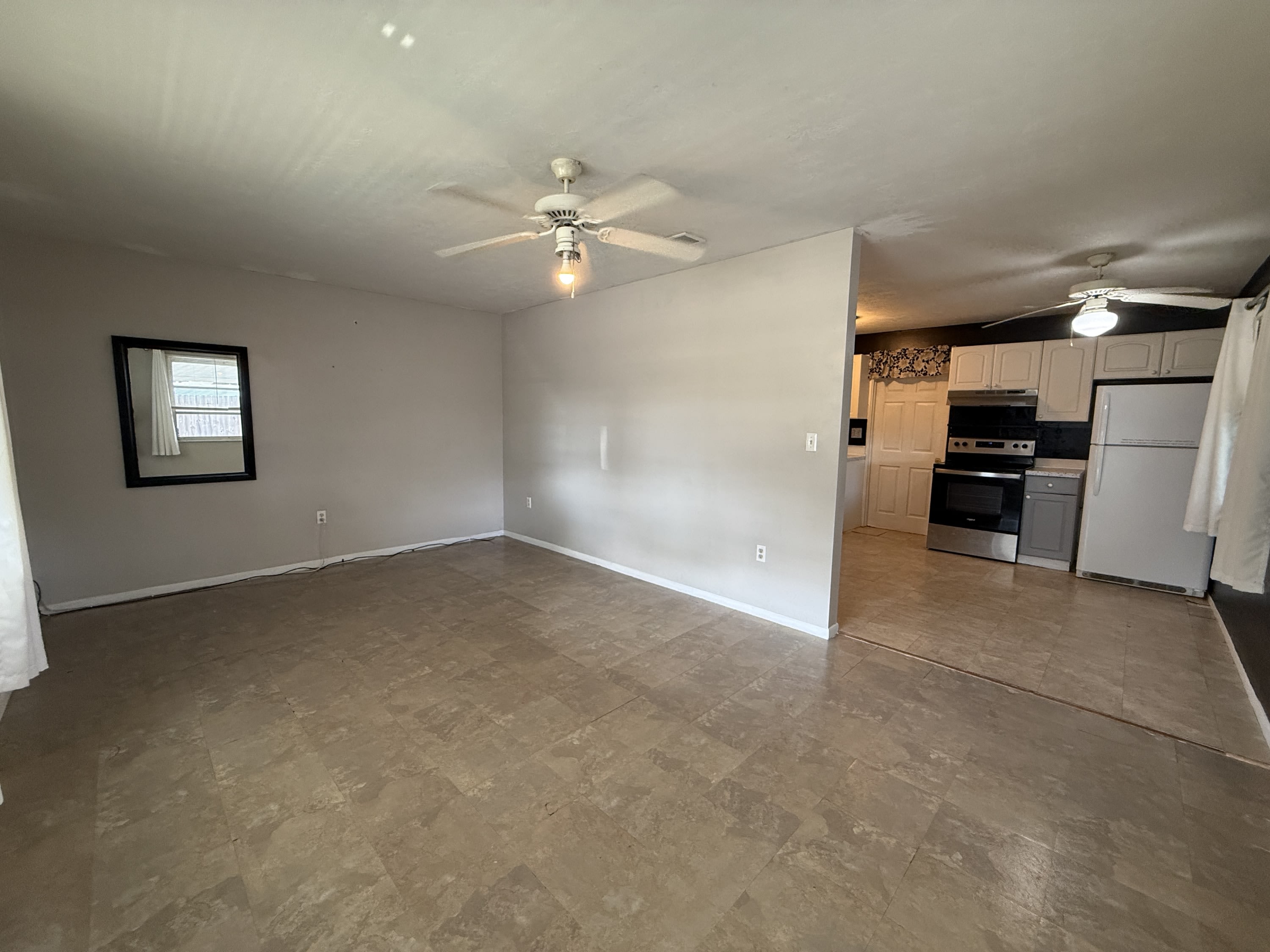 2402 9th Street East – photo 5