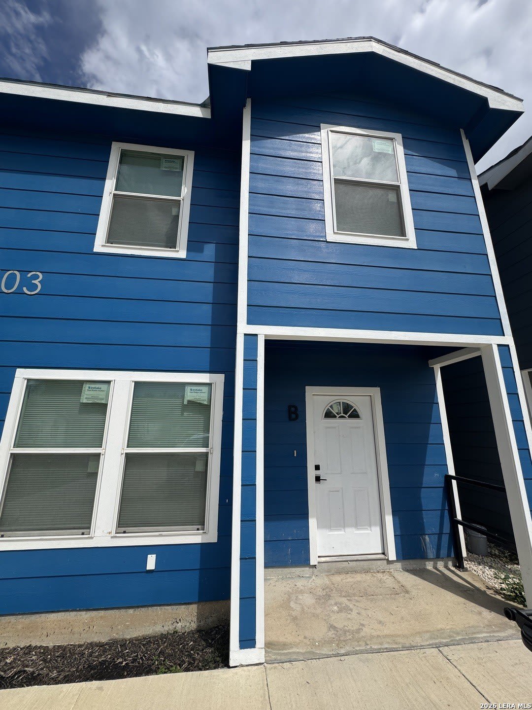 703 N 3RD ST – photo 1