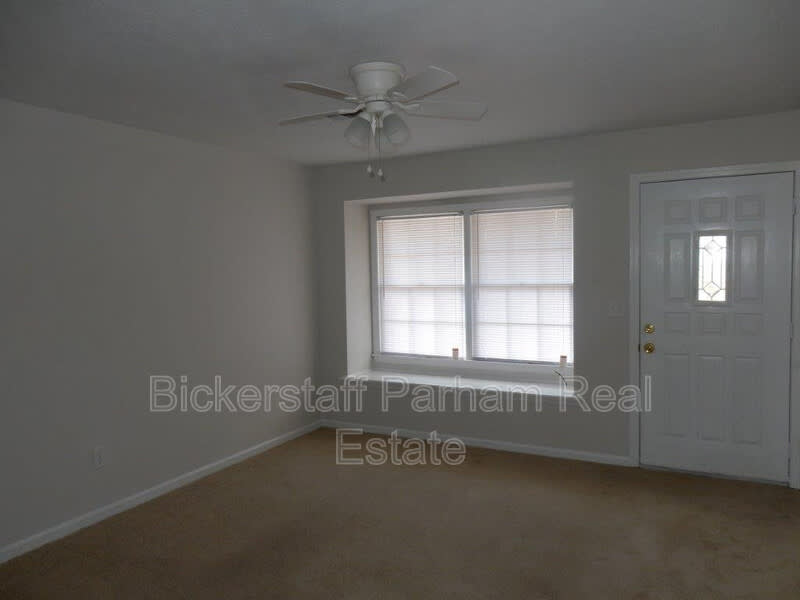 8110 Trafalgar Way – photo 3