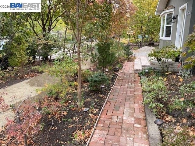 105 Roberta Ave – photo 5