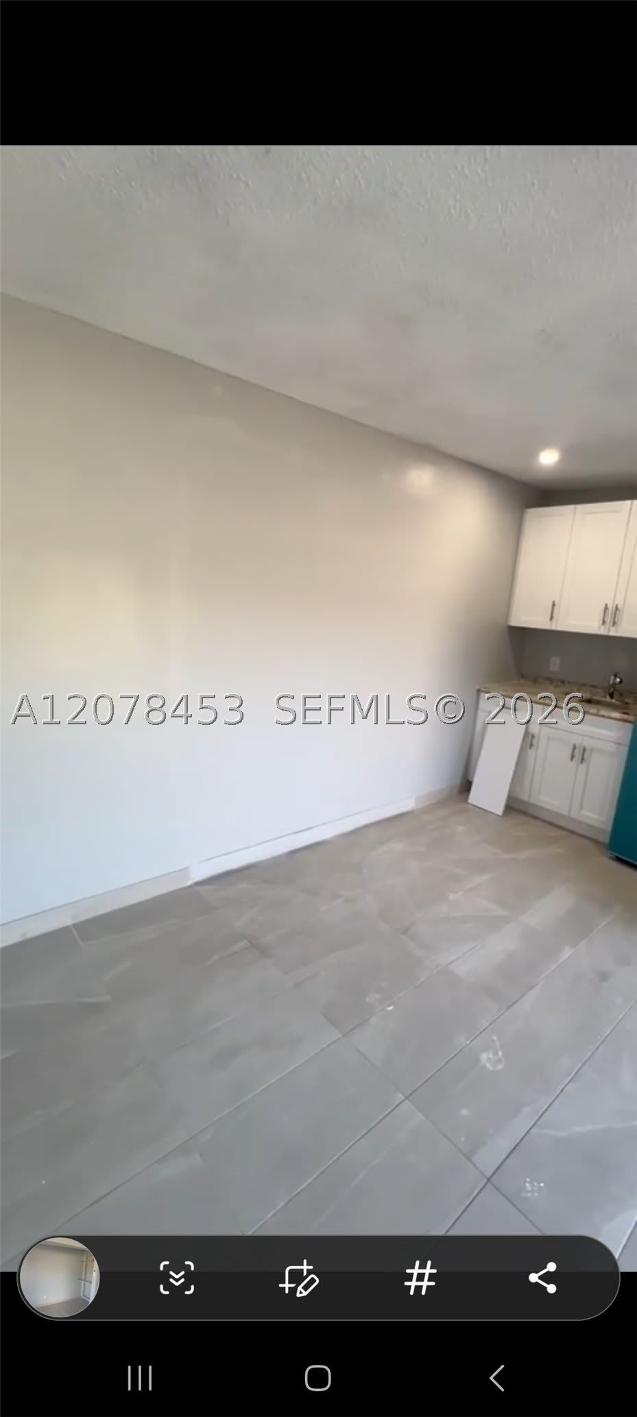 2421 SW 93rd Ct – photo 5