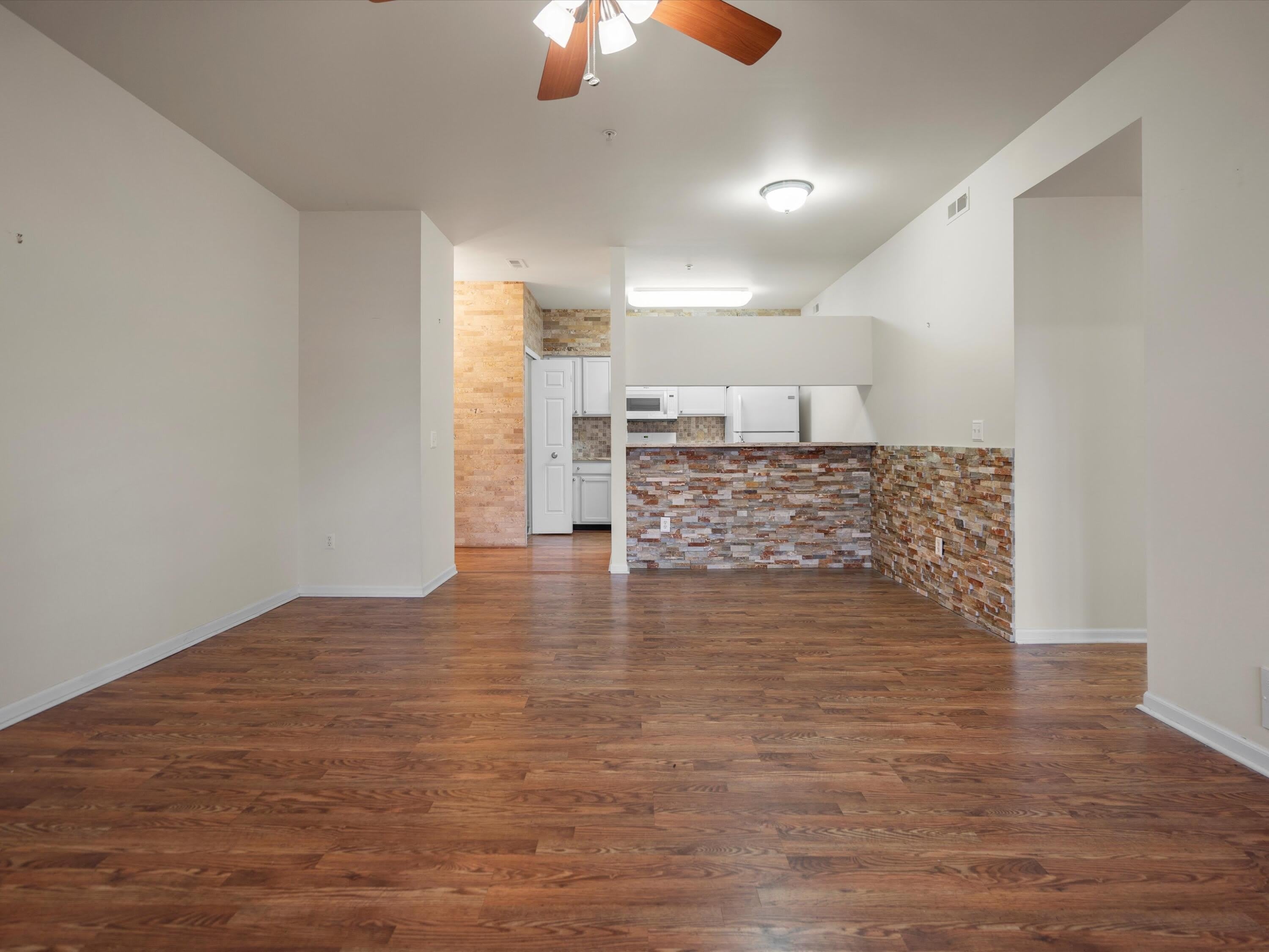846 W Summerfield Gln Circle – photo 2