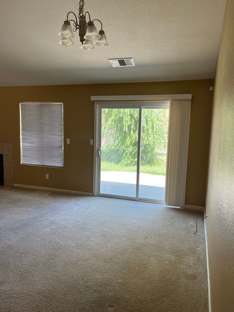 3-Bedroom, 2-Bathroom Home for Rent –Close to Parks – Spacious Living – photo 5
