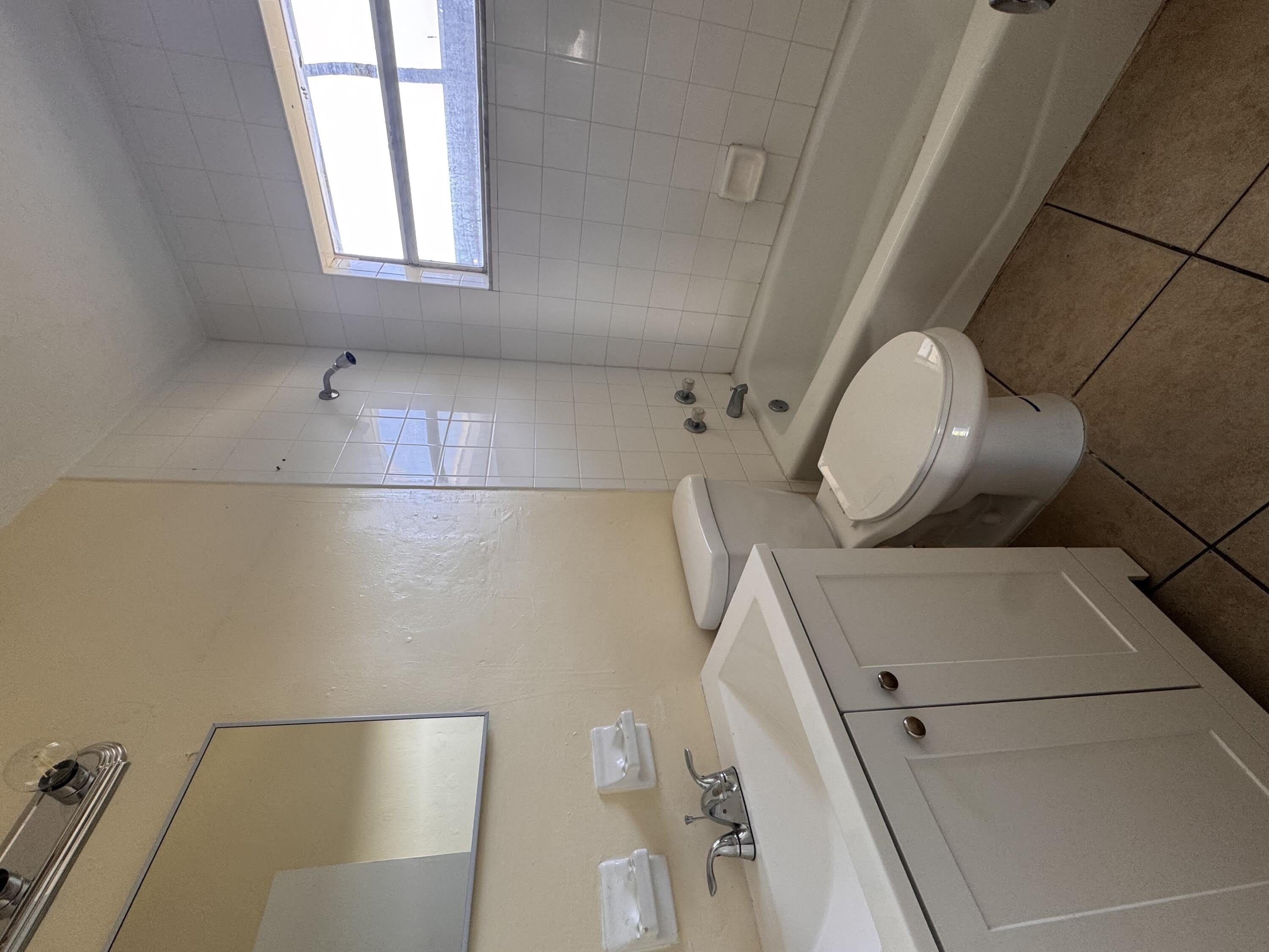 825 NW 10TH Terrace – photo 3