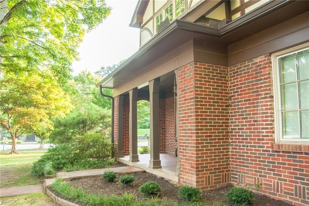 1300 N Morningside Drive NE – photo 5
