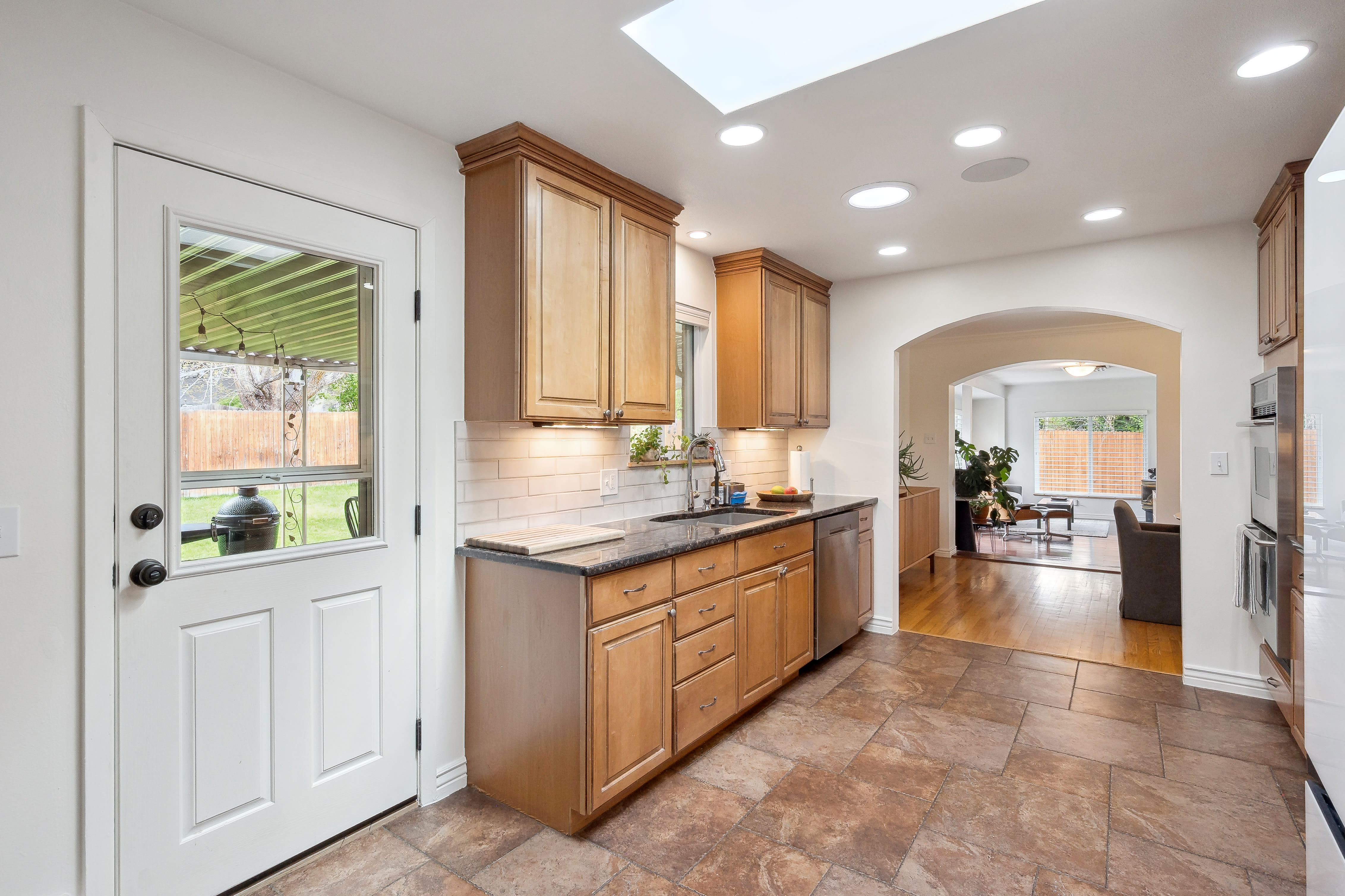 3300 Moore Street – photo 4
