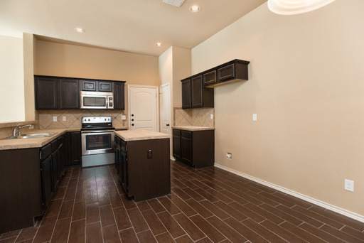 BEAUTIFUL 3 BEDROOM DUPLEX LOCATED IN WACO, TEXAS! – photo 4