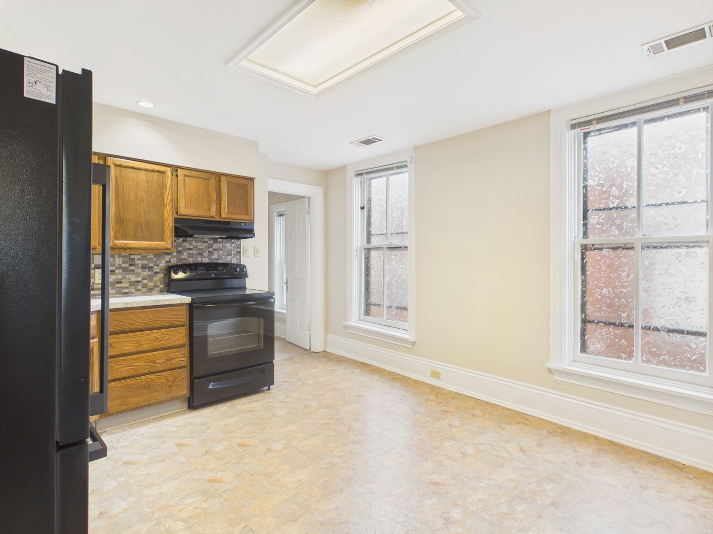 1015 Front St – photo 3