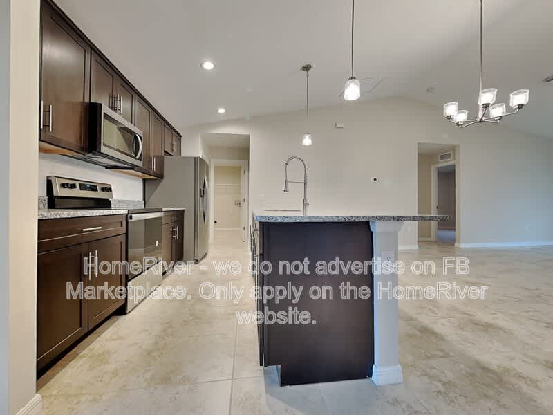1730 NW 6th Pl – photo 5