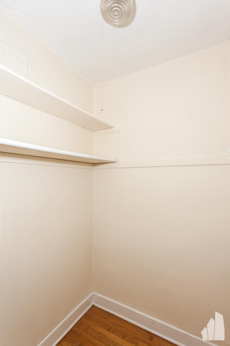 531 W Arlington Pl – photo 5