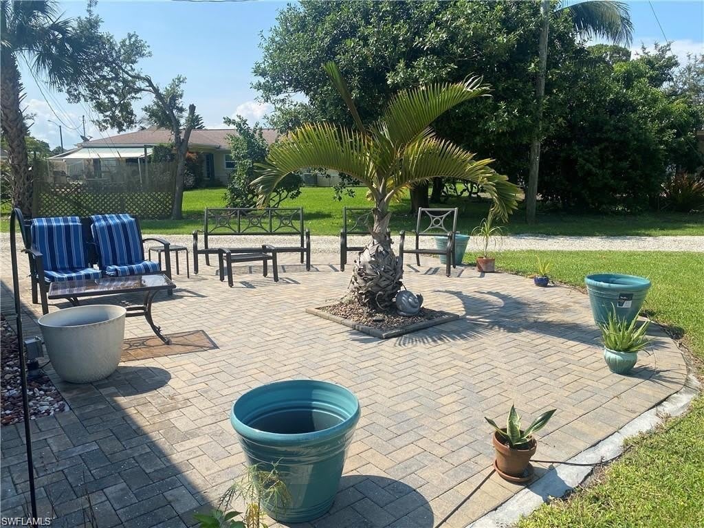27599 Lime St – photo 2