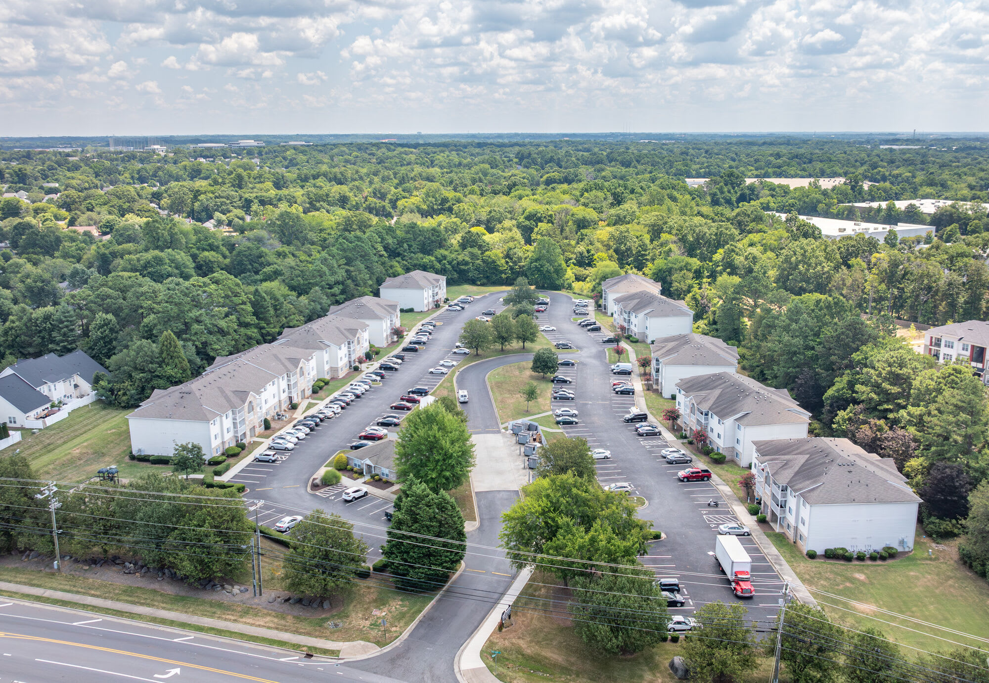 The Landings at Steele Creek Apartments – photo 3