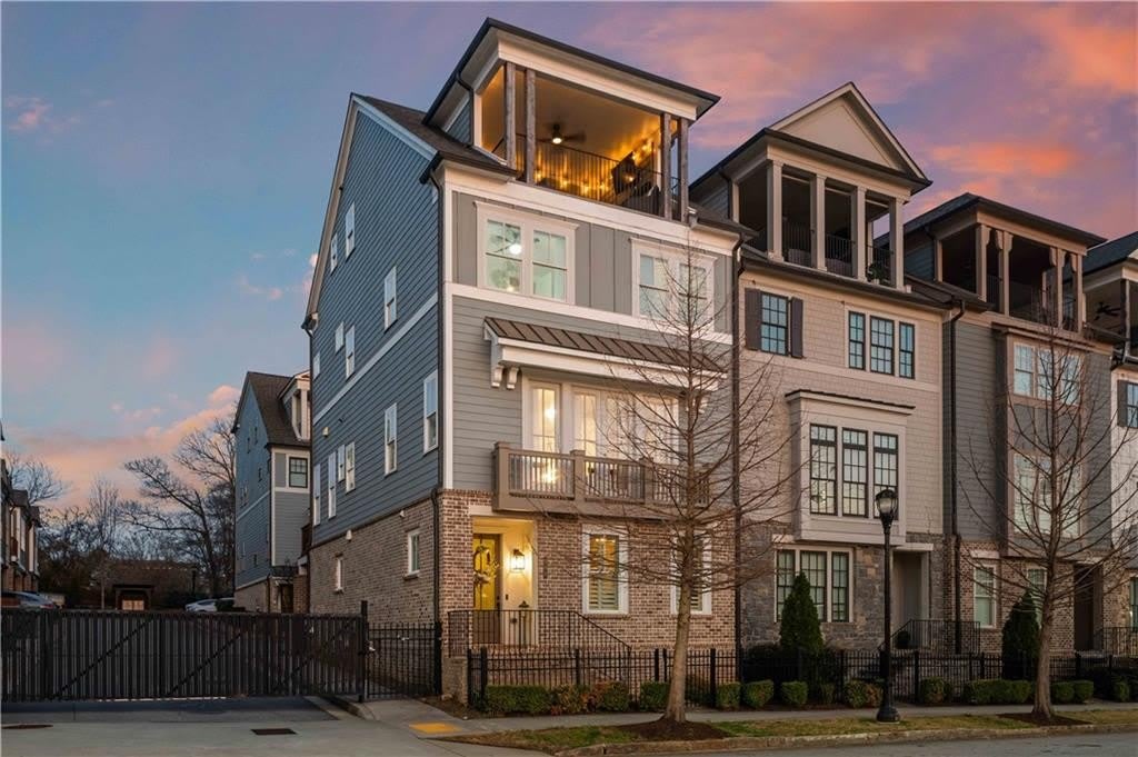 288 Heritage Lane SE – photo 1