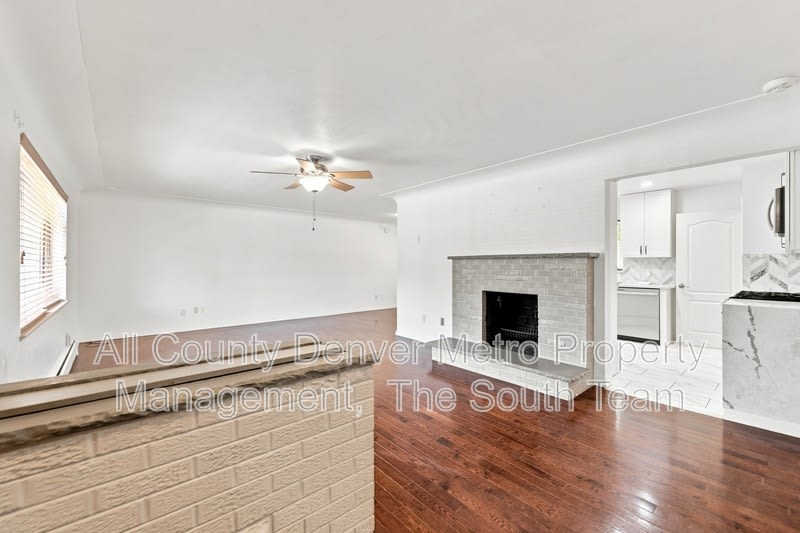 1631 Xanthia St – photo 4