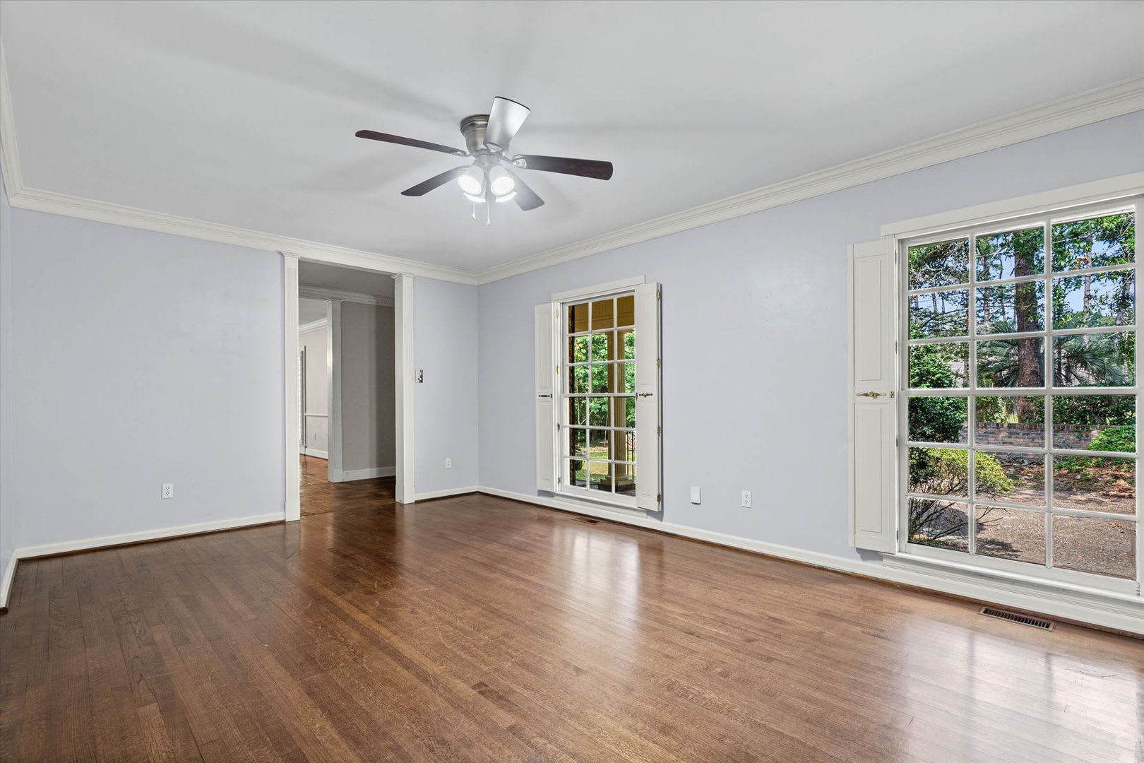Rare Property on 2.5 Acres in the Heart of Spring Hill – photo 3