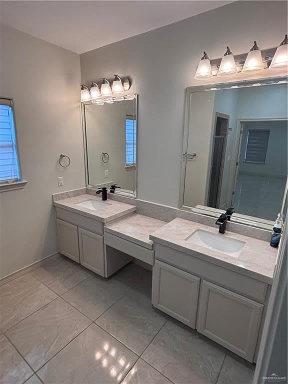 2004 N 45th Street – photo 2