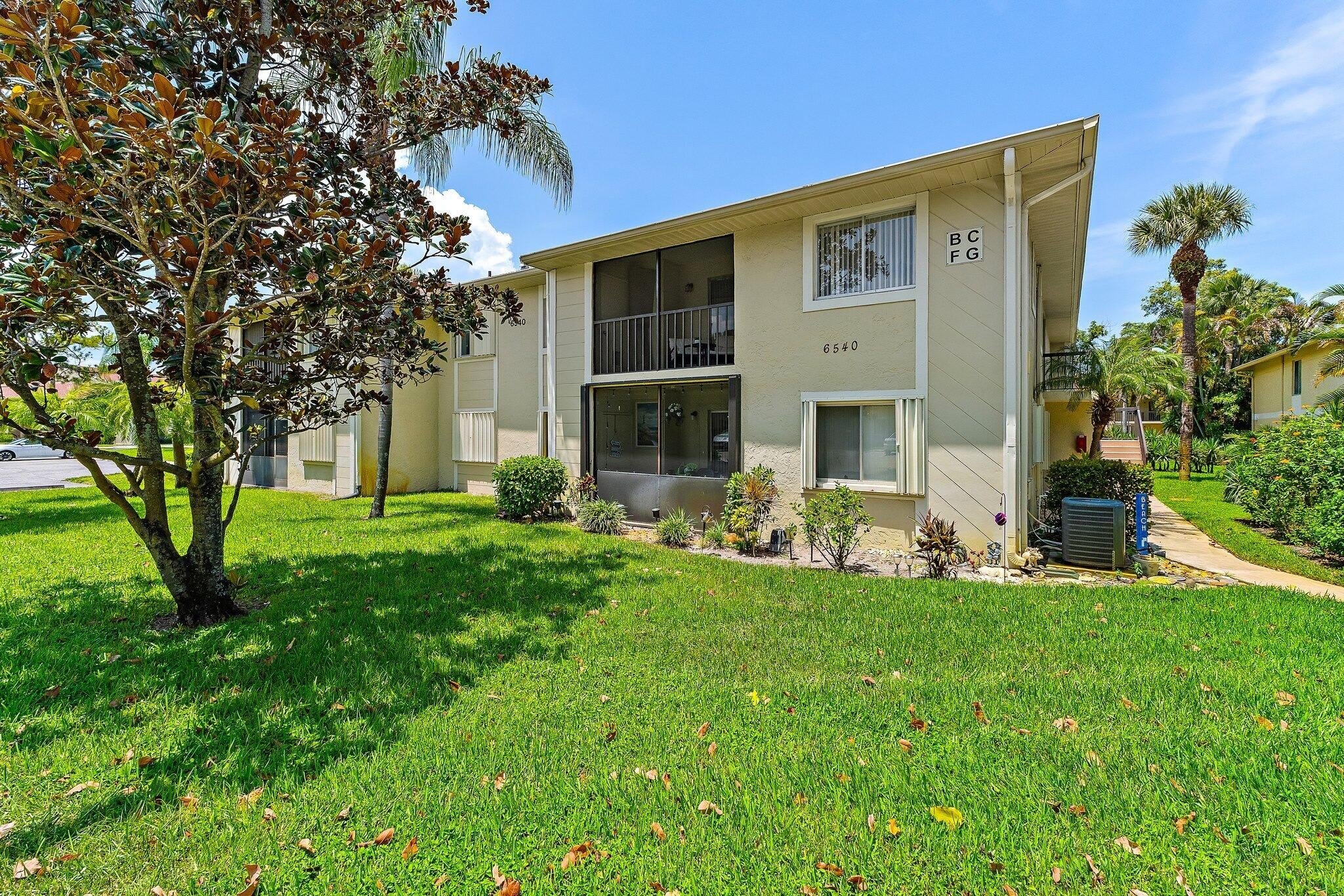 6540 Chasewood Drive – photo 2