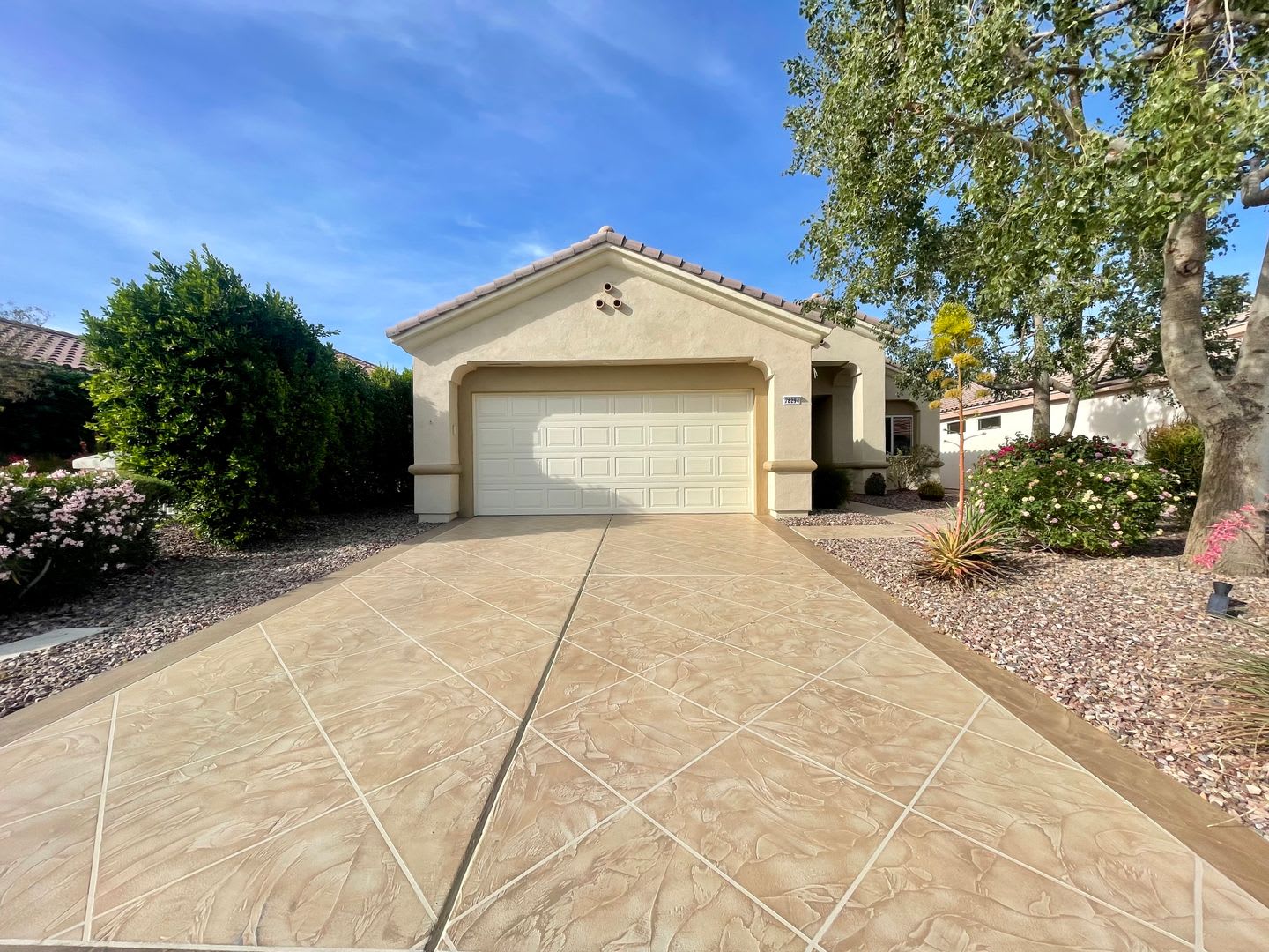 Available Now 2 Bedroom 2 Bathroom Home In 55 Sun City Community In Palm Desert – photo 2