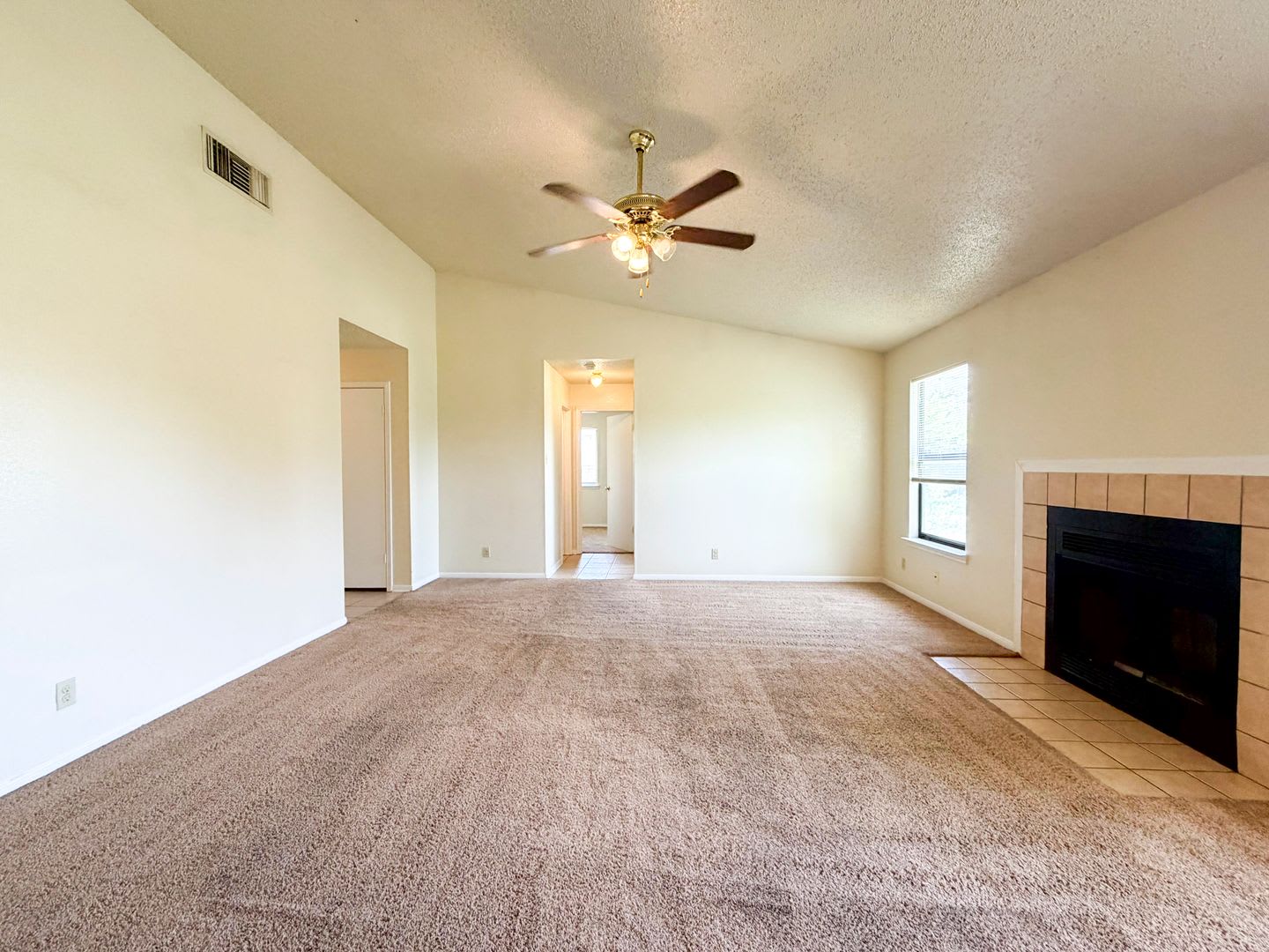 Available Now Gorgeous 3 Bedroom 2 Bath 2 Car Garage Home With A Fireplace Privacy Fenced Yard And Garage Door Opener Pets Upon Approval Only – photo 5