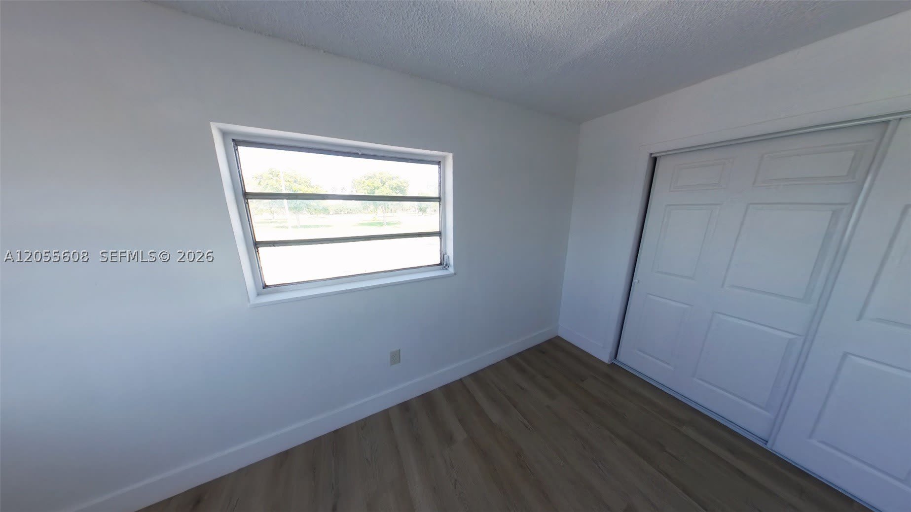 2660 Palm Ave – photo 3