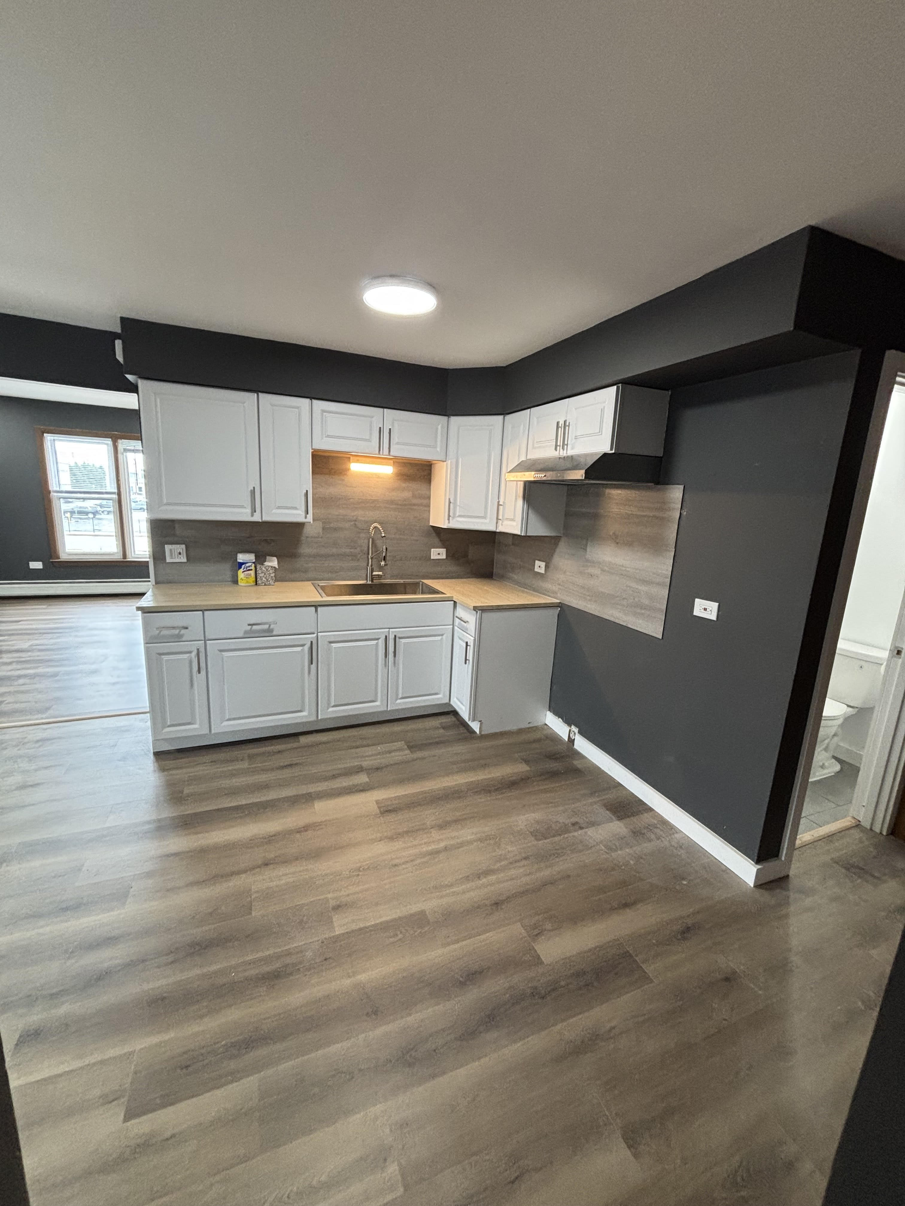 7305 South Kedzie Avenue – photo 3