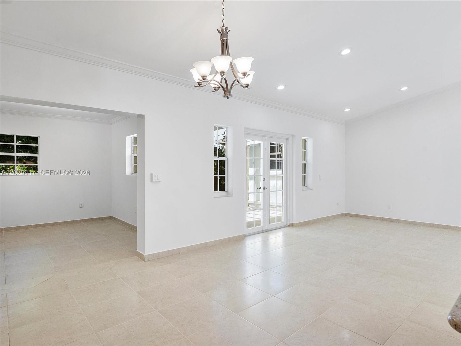 731 Sistina Avenue – photo 4