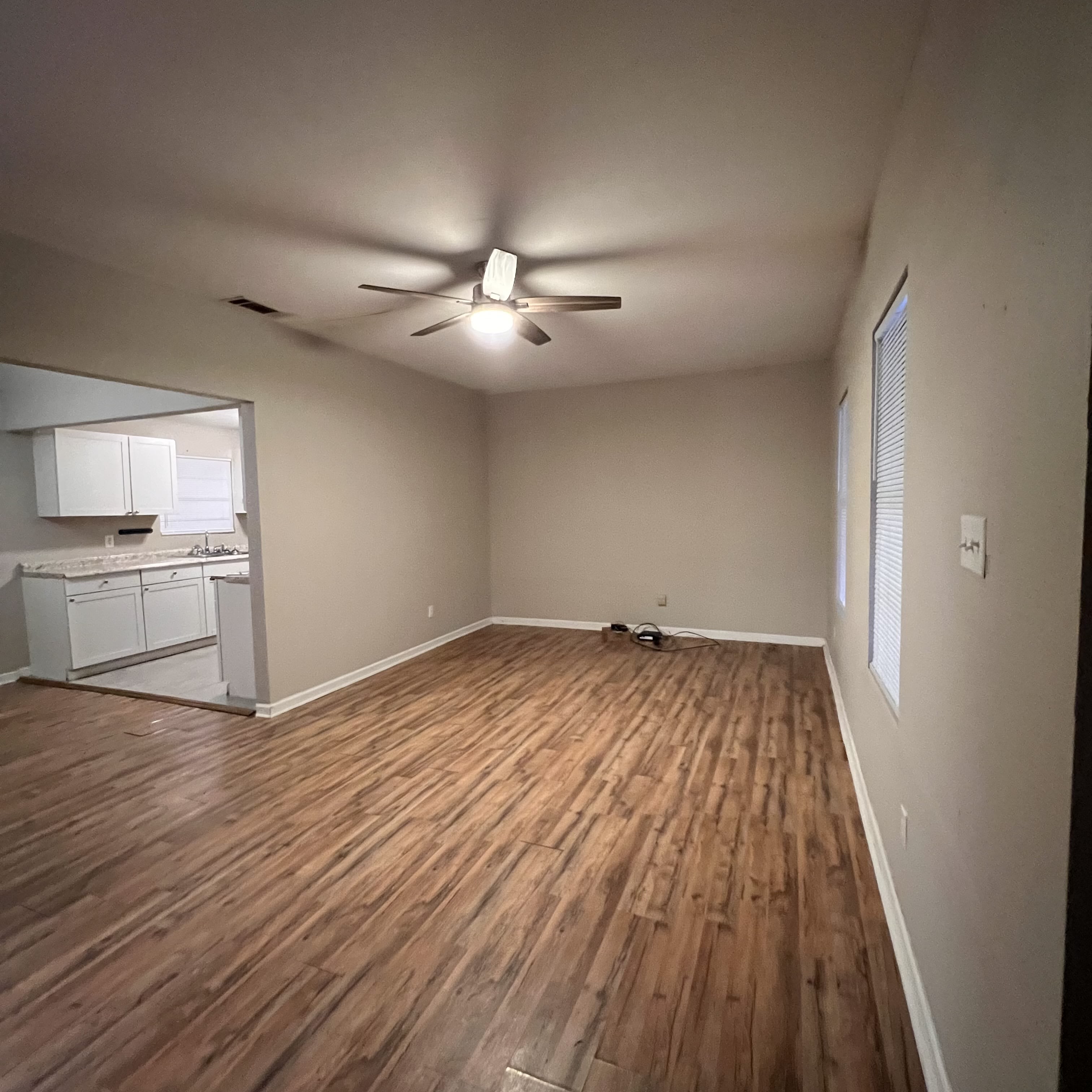 305 S 8Th St – photo 3