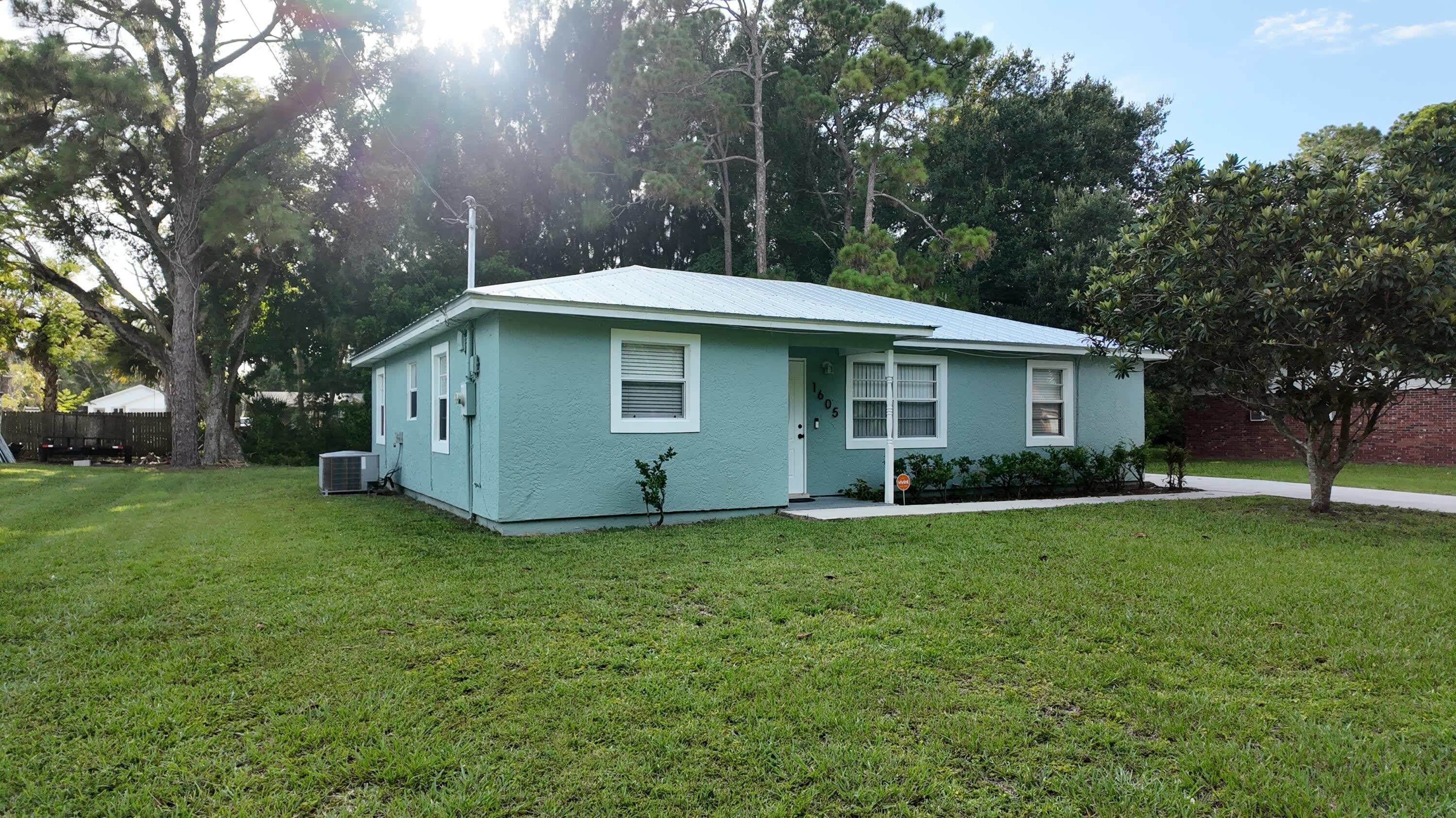 1605 N 42Nd Street – photo 2