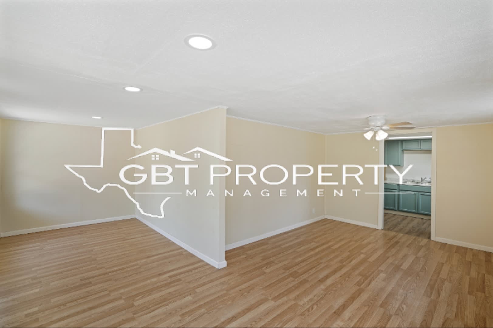 Fully Renovated 4 bedrooms 2 bathrooms! – photo 5