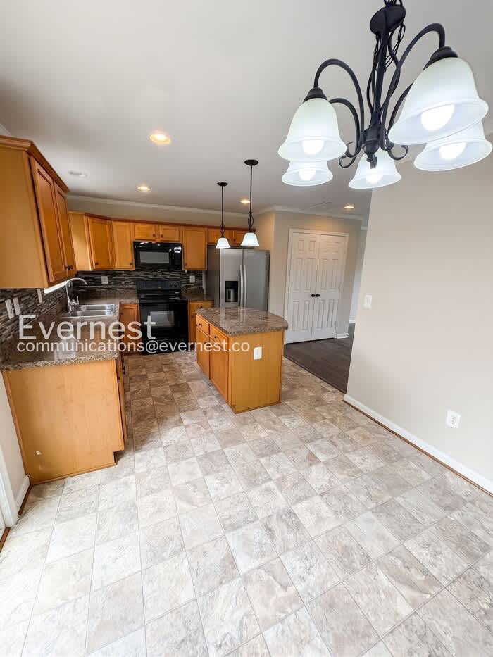 2342 Silver Fox Way – photo 5