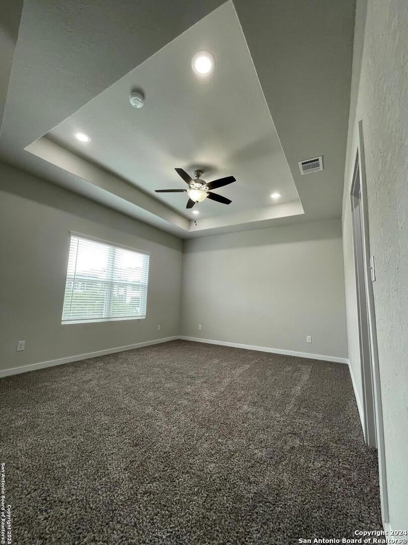 21518 JAMES CHARLES – photo 3