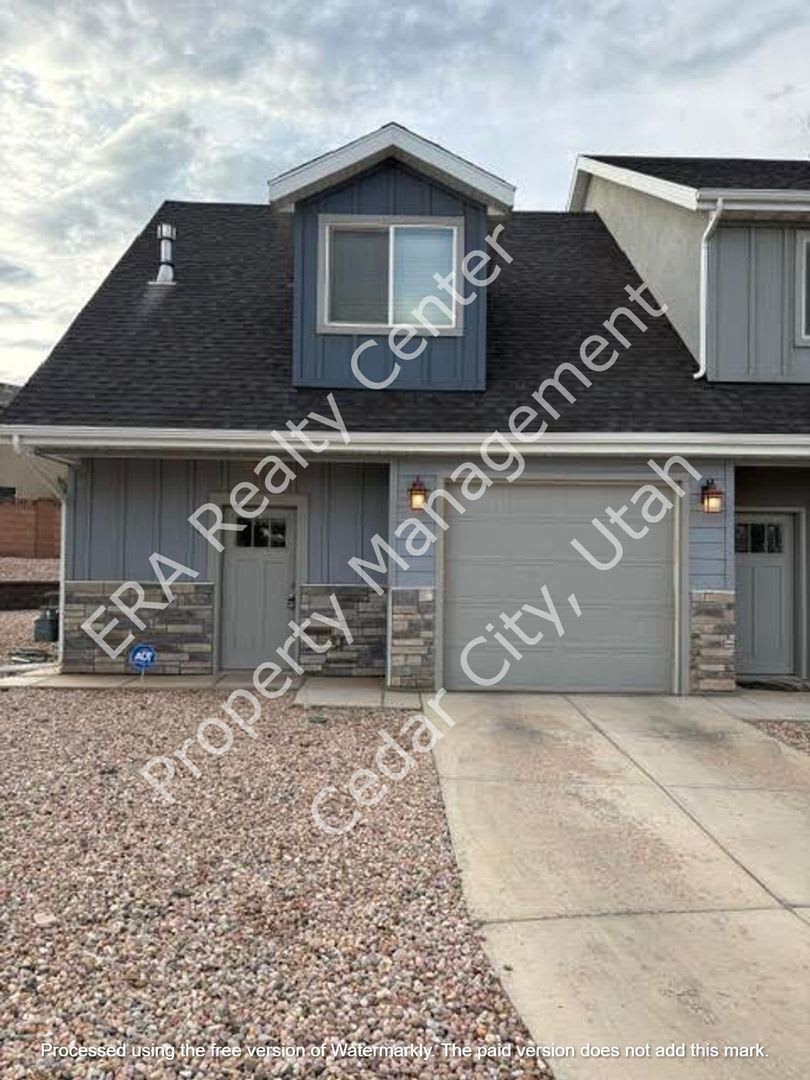 Newer Construction 2 Bedroom 2 5 Bathroom – photo 1
