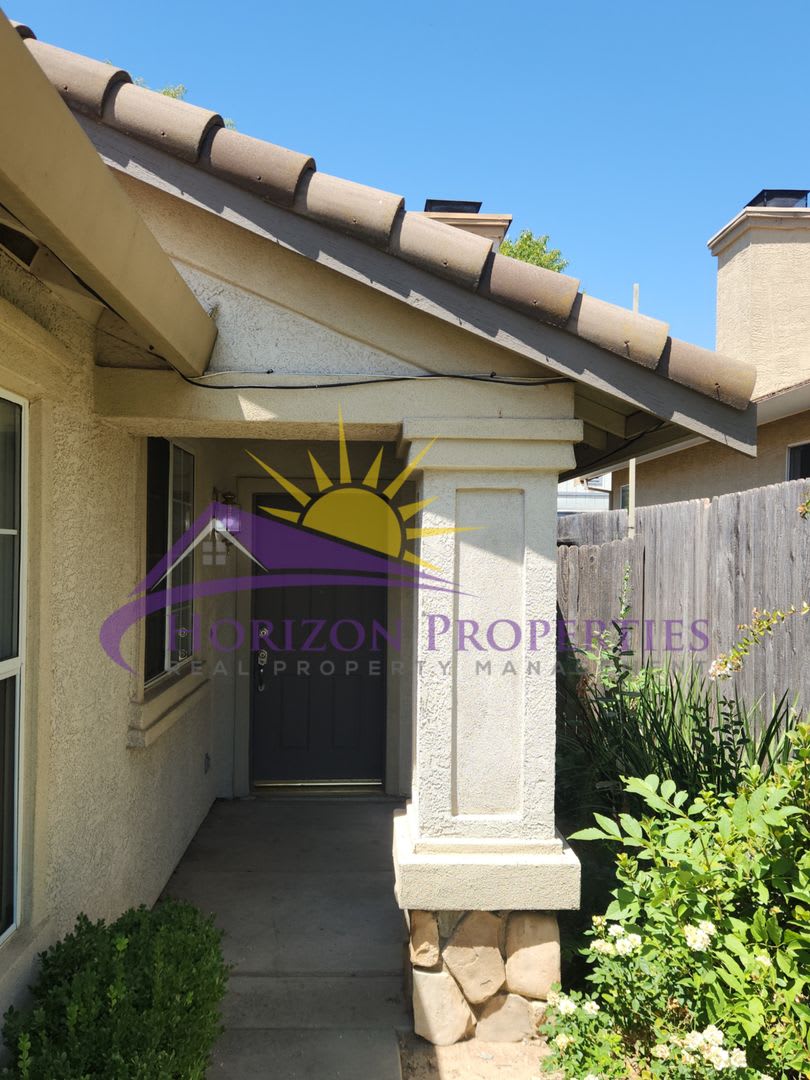 Bright 3 Bed 2 Bath 1,266 Sq Ft Citrus Heights Home – photo 2