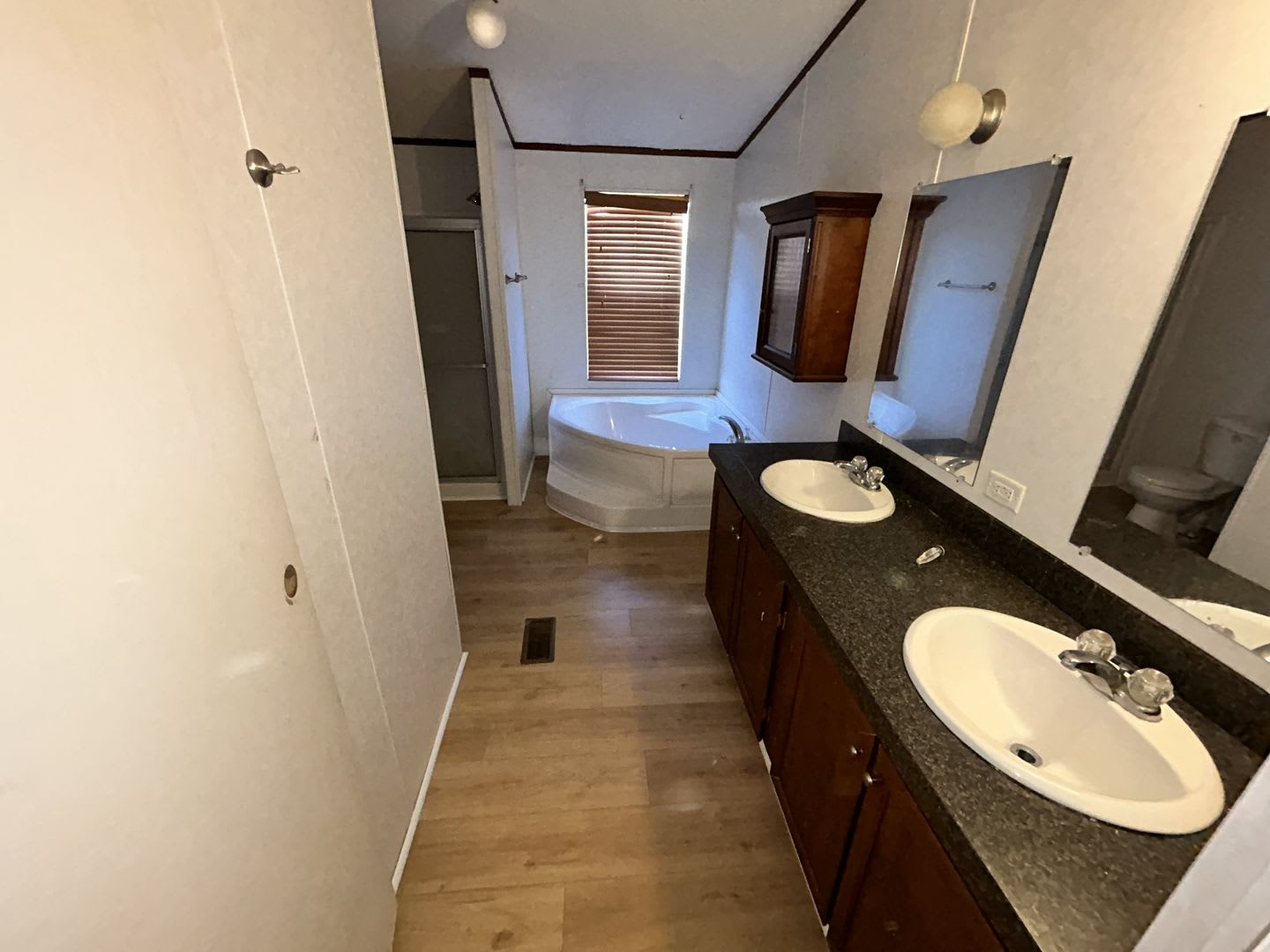 6100 E Rancier Ave – photo 4