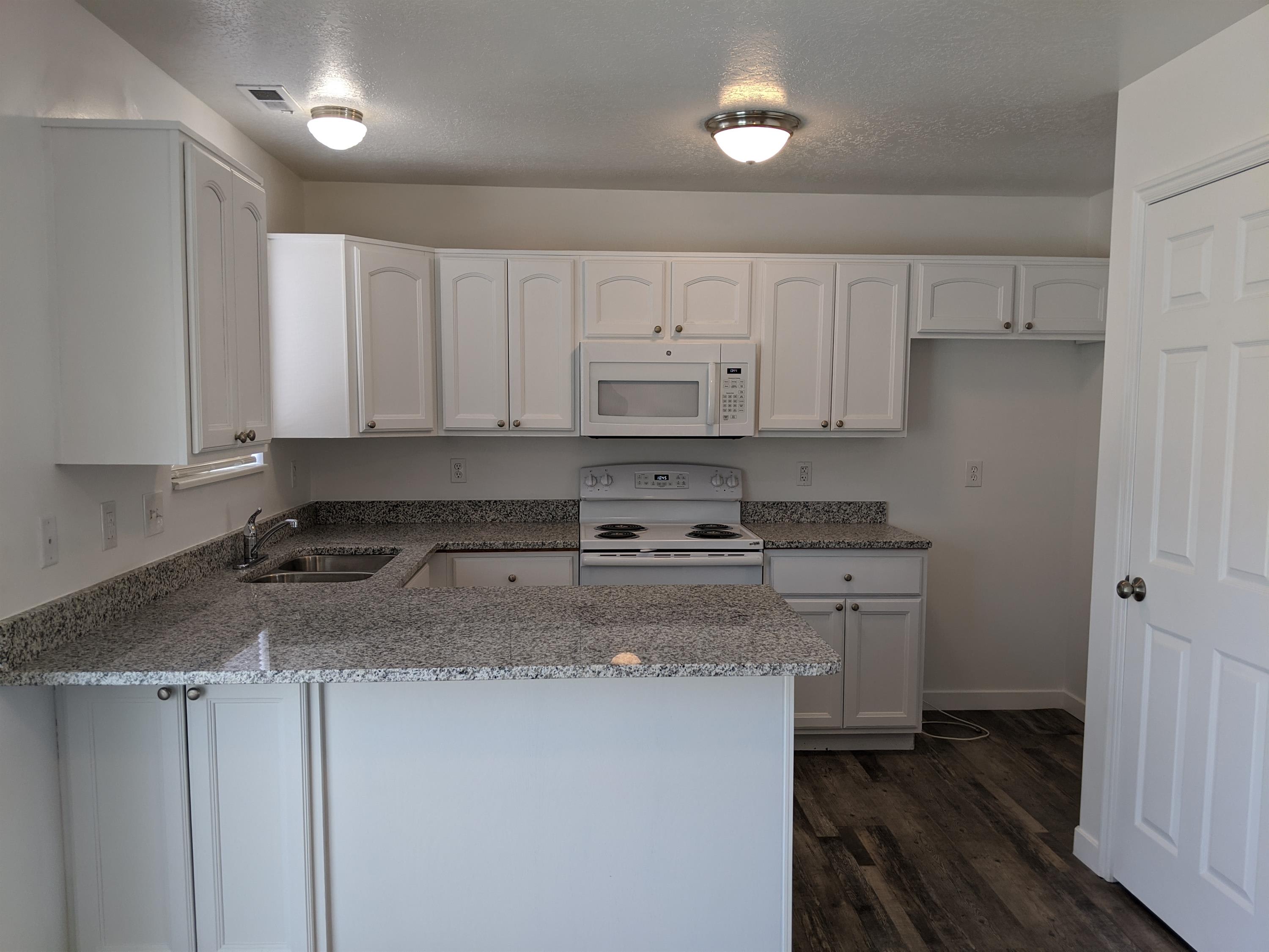 435 N Kersh – photo 5