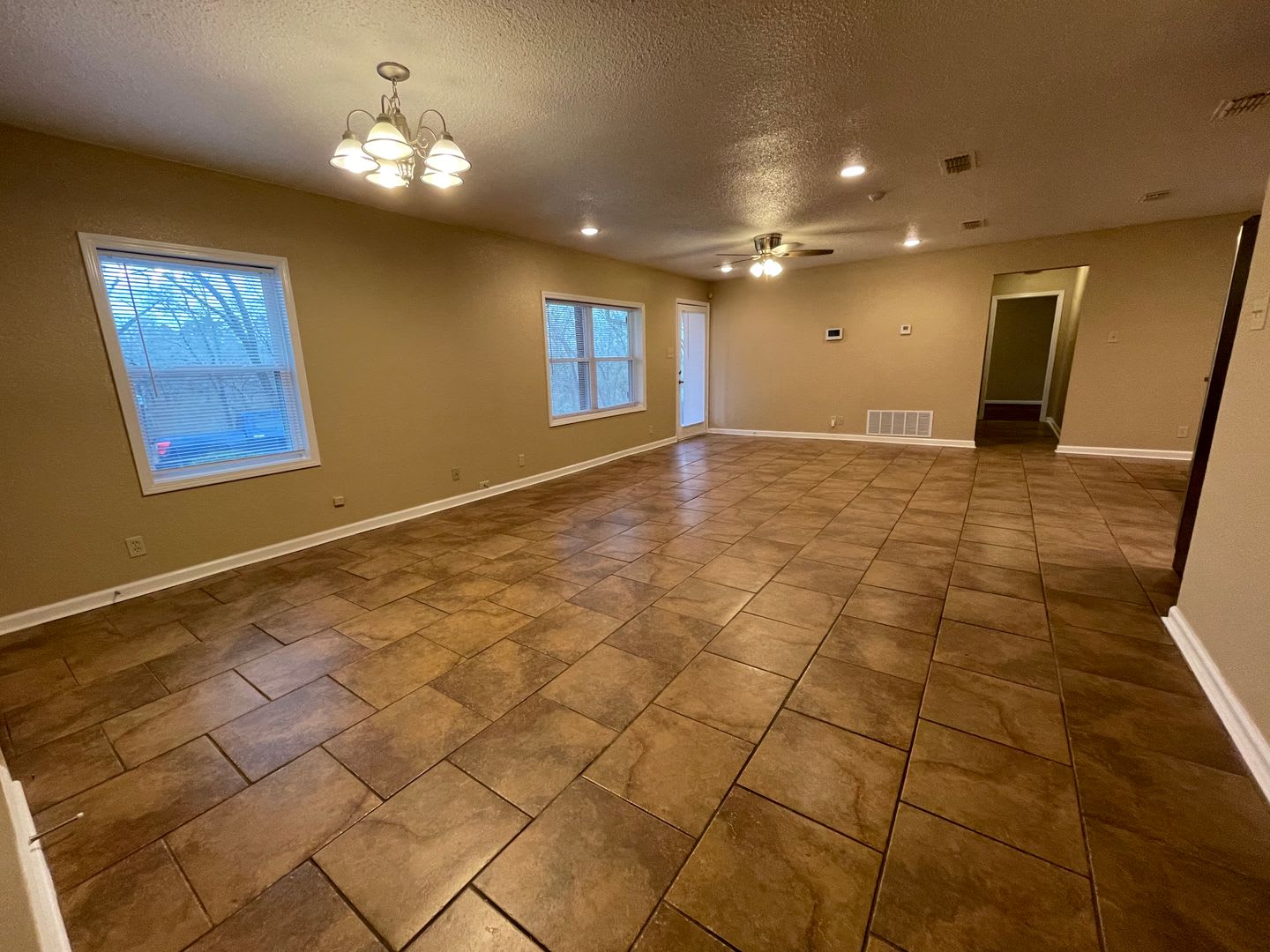 Beautiful 3Bd 3Bth House In Gated Community Available August 11Th – photo 5