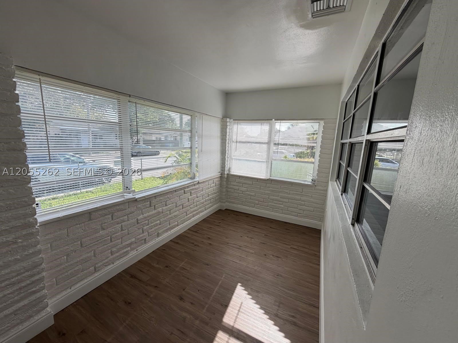 890 NW 55th St – photo 3